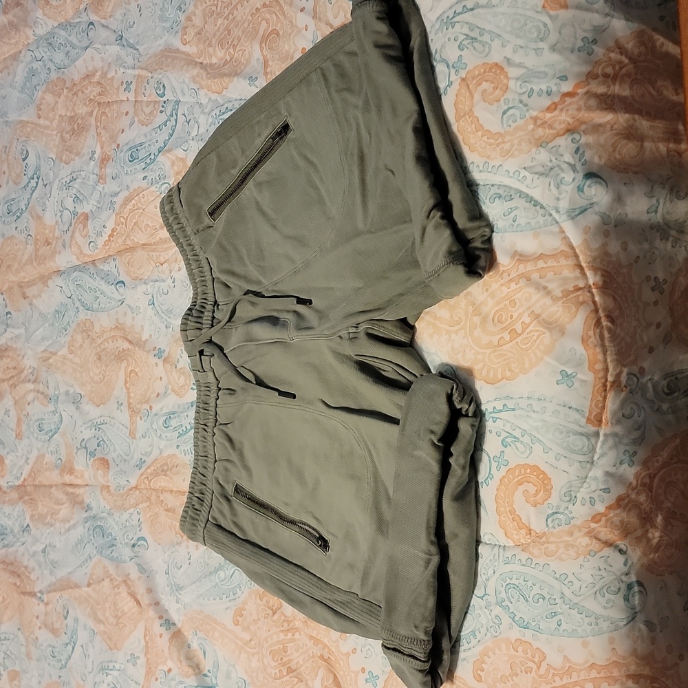 Athleta shorts, size 8 , barely worn, fits like 6